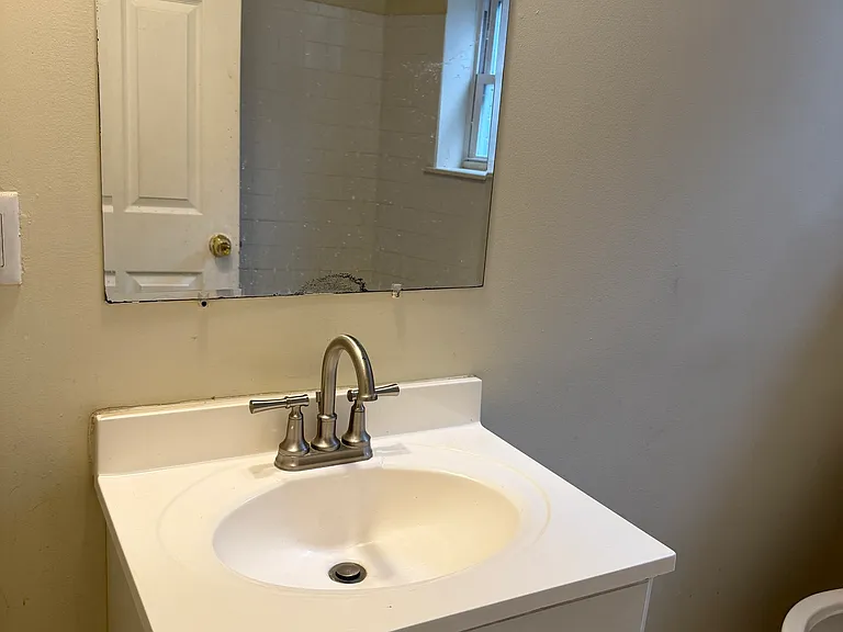906 Whitelock St #2 — Photo 4