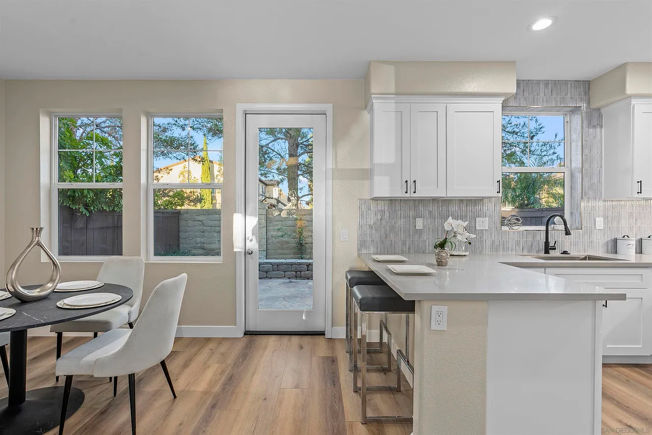 2 bed, 2.5 bath, 1246 sqft, $6,500 — Photo 1