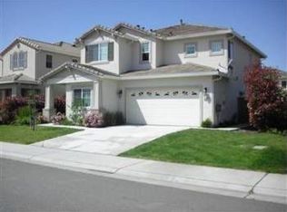 8668 W Wing Dr, Elk Grove, CA 95758