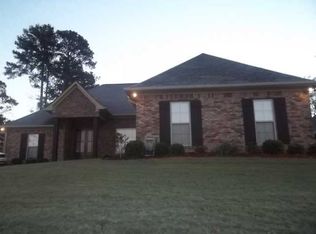 576 Turtle Ln, Brandon, MS 39047