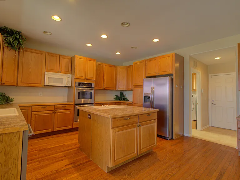 9202 Royal Melbourne Cir — Photo 17