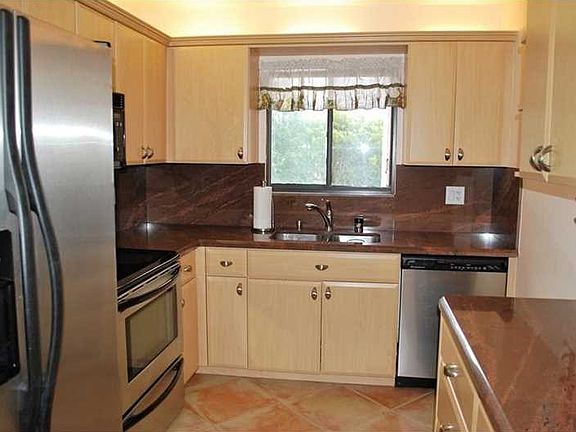 4th image of 7558 Ashmont Cir #307