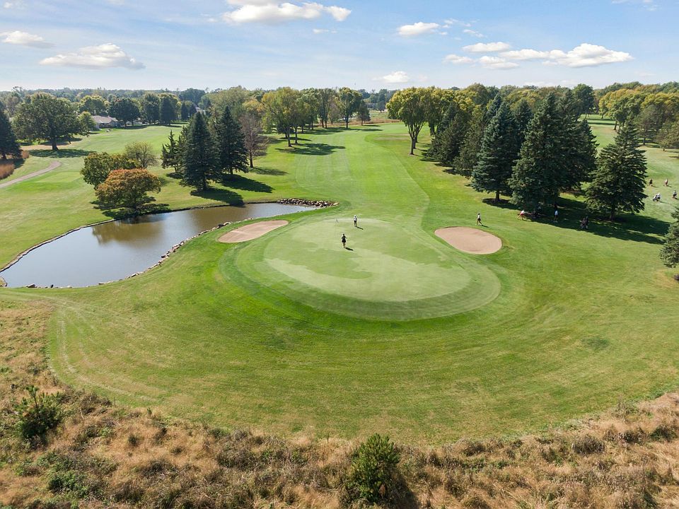 1st image of 972 Rolling Greens Ln NW