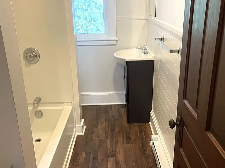 577 Lincoln Way E — Photo 40