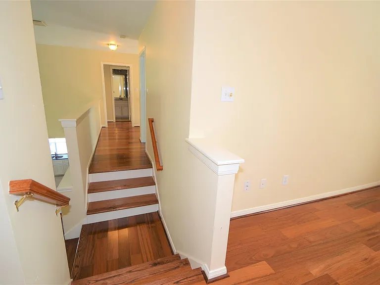 1711 Emma Cove Ct — Photo 28