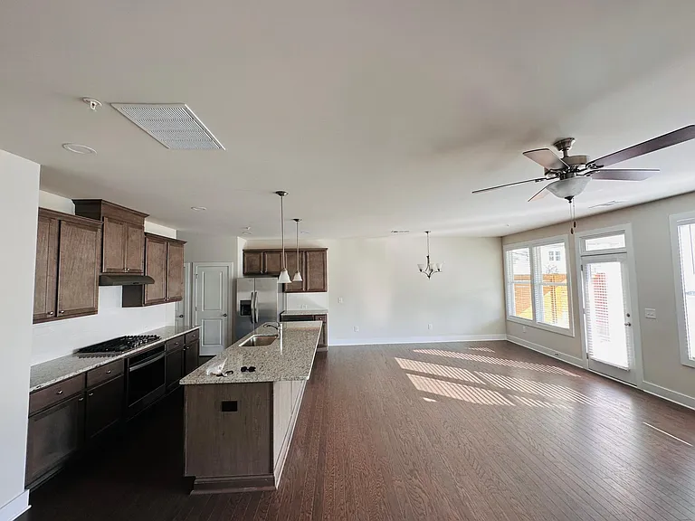 1247 Winterhaven Dr #1247 — Photo 41