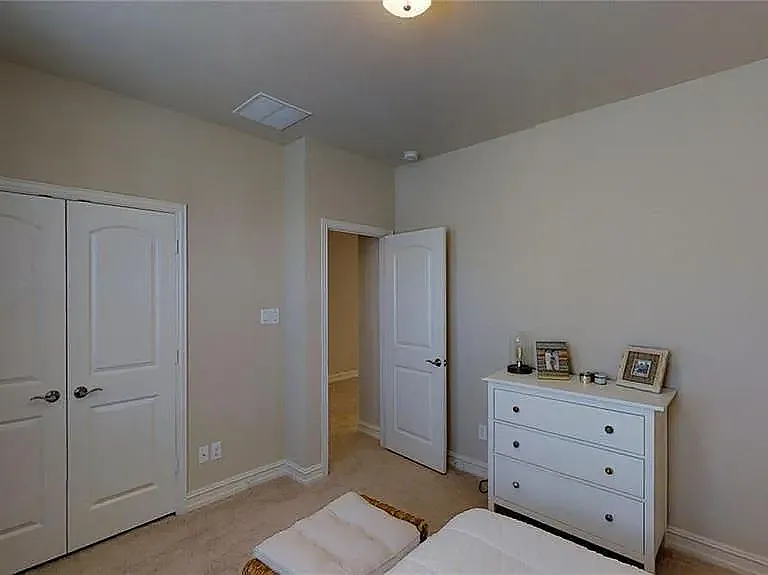2537 Roseville Dr — Photo 34