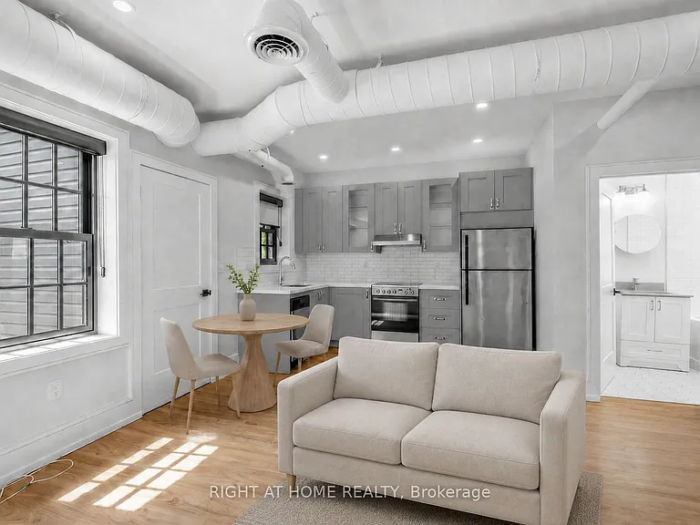 1095 Queen St E #2 — Photo 4