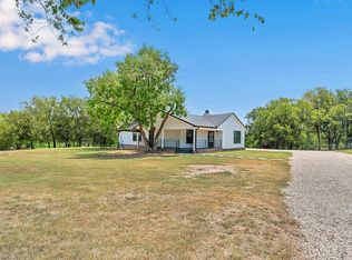 1519 W West A Neel Rd, West, TX 76691