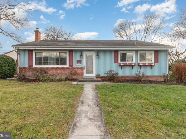 3211 Batesfield Rd, Harrisburg, PA 17109
