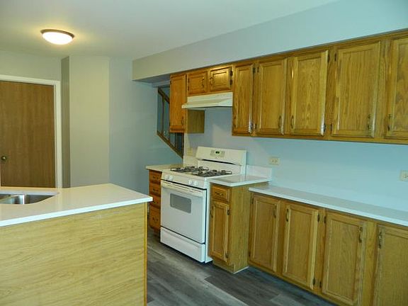 3rd image of 118 N Knollwood Dr #D118