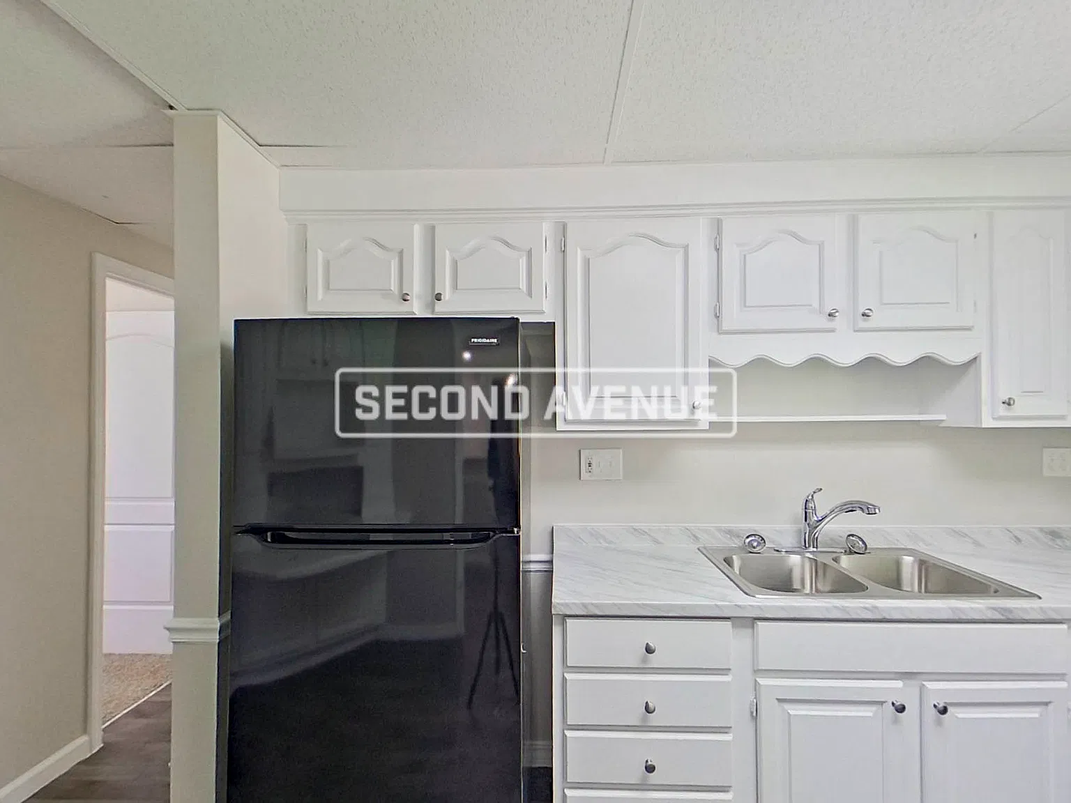 3 bed, 2.0 bath, 1826 sqft, $1,095 — Photo 3