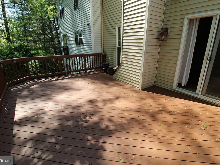6055 Meyers Landing Ct — Photo 12