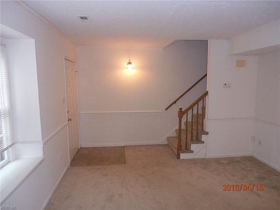 2nd image of 10 Penn Cir APT B