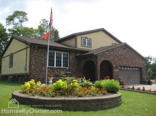 1066 Mariaville Rd, Schenectady, NY 12306