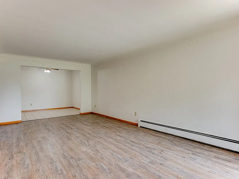 Arden Court Apartments — Photo 10