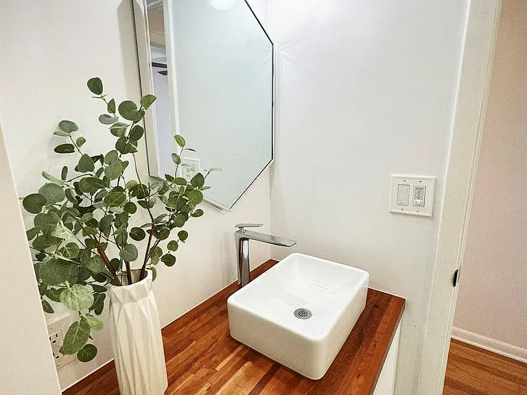 321 Sandtree Dr — Photo 15