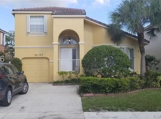 127 NW 152nd Ln, Pembroke Pines, FL 33028