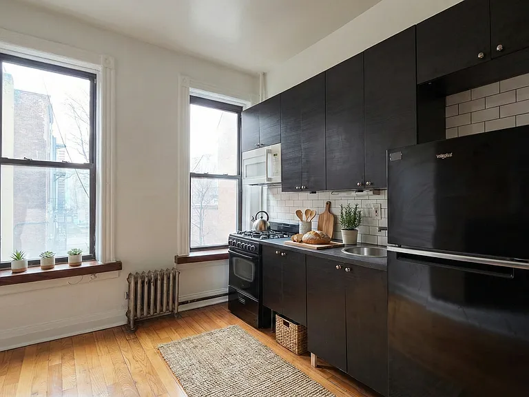 138 W 140th St #4E — Photo 4