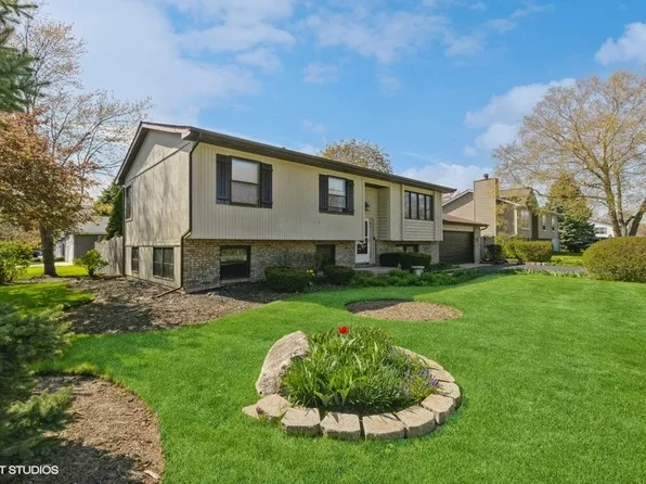 670 Midnight Pass, Antioch, IL 60002