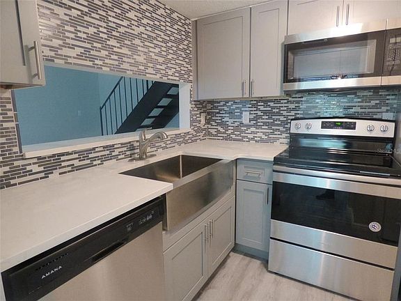 4th image of 4274 Pinebark Ave #3