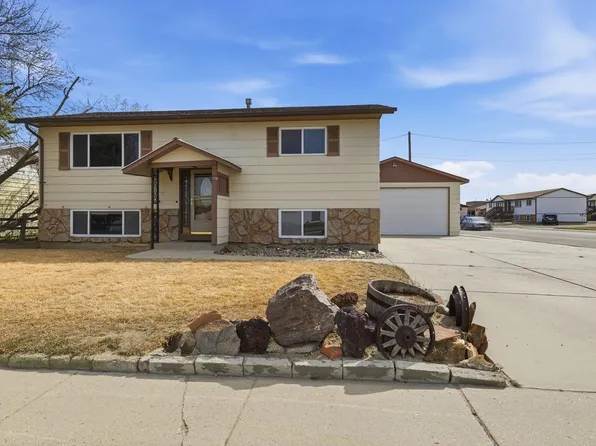 311 Missouri St, Evansville, WY 82636