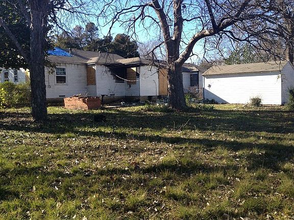 2nd image of 3640 Kellogg Ave