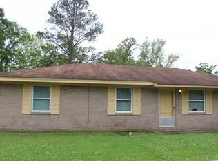 3931 Monterey Dr, Gulfport, MS 39501