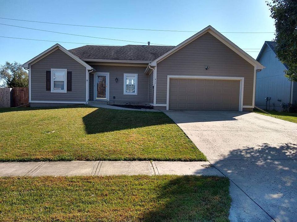 917 Witch Hollow, Street view