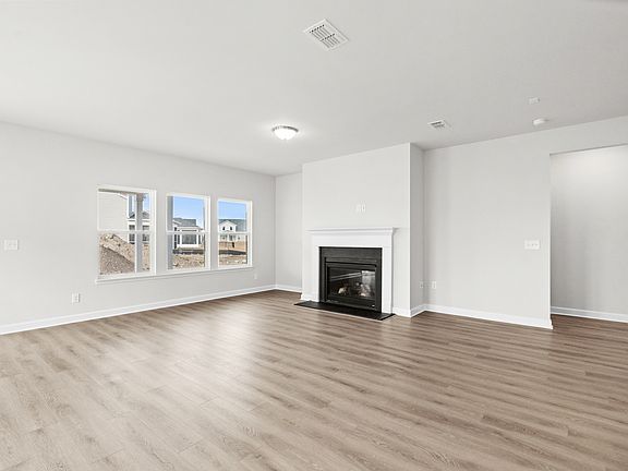 Watson Hill - Madison Interior Image 4