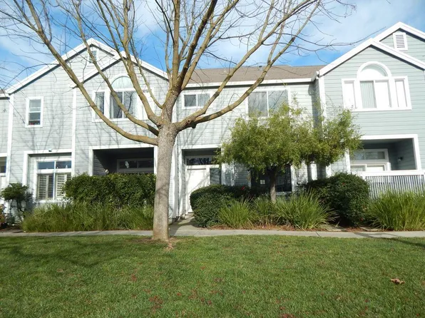 3141 Woods Cir, Davis, CA 95616