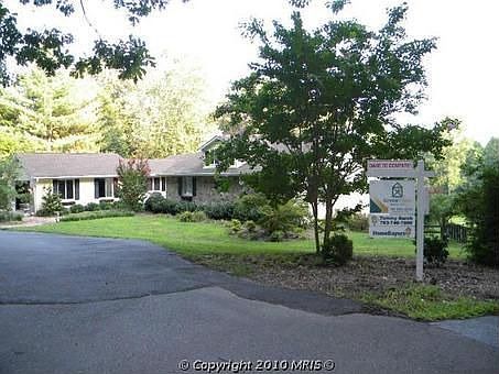 1st image of 7007 Clifton Forest Dr
