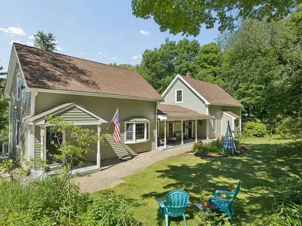 30 Lincoln St, Hopkinton, MA 01748