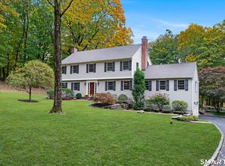 141 Indian Cave Rd, Ridgefield, CT 06877