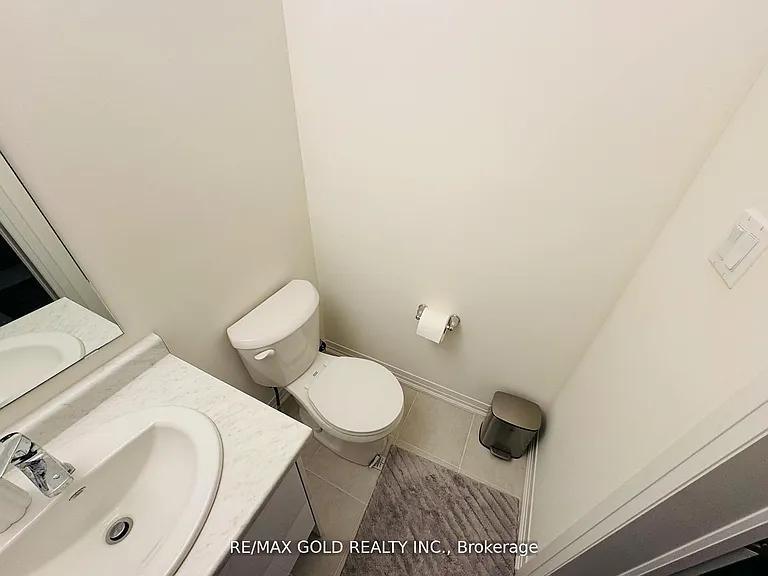 35 George Brier Dr E — Photo 5