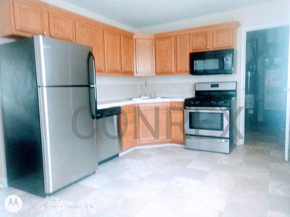 4th image of 2507 Roosevelt Ave