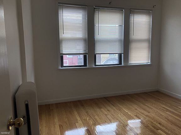 landlord_unit_photo_56353770_13
