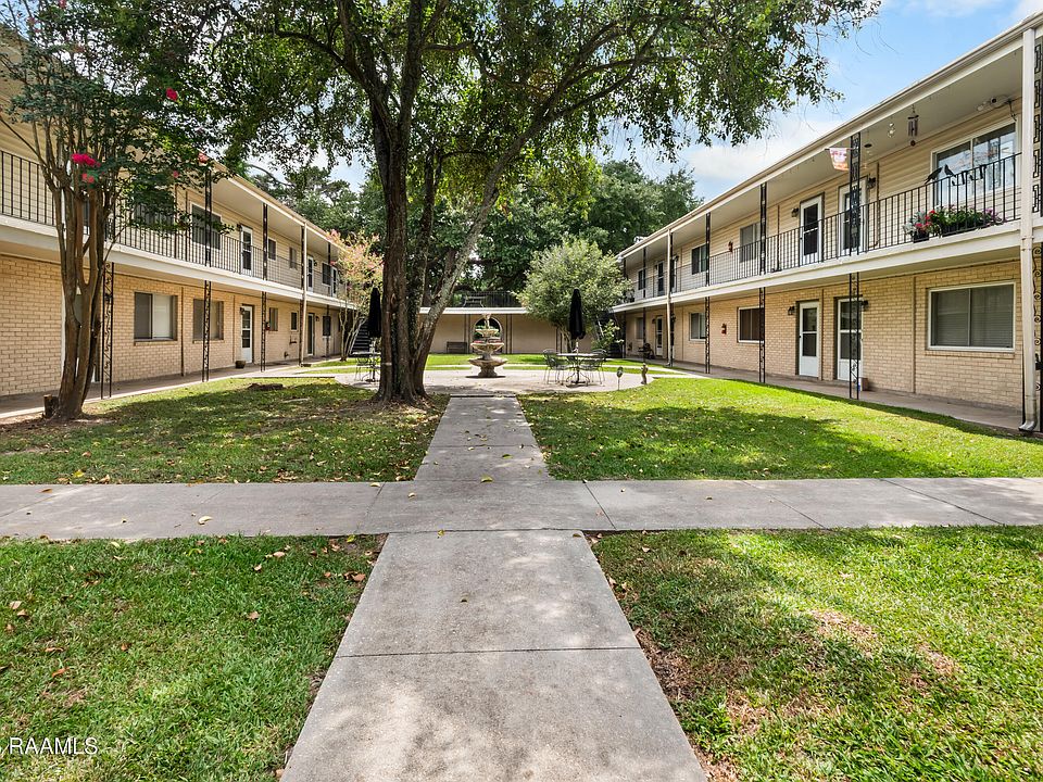 1st image of 201 S College Rd APT 213