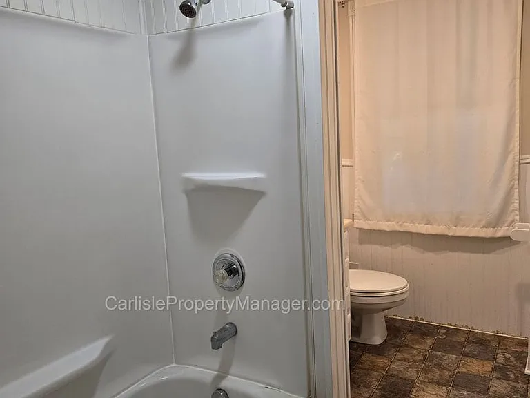 616 W Louther St — Photo 5