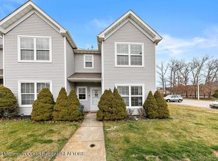 101 Prosperity Ct, Toms River, NJ 08755