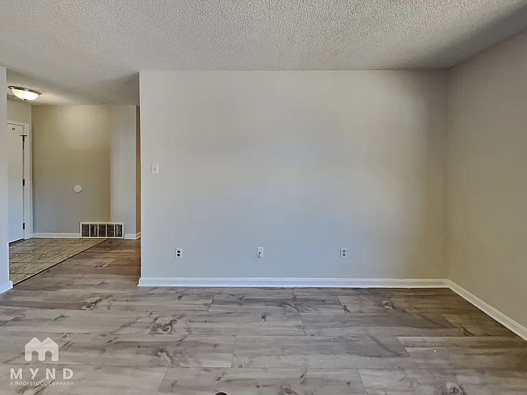 151 Wilson St — Photo 3