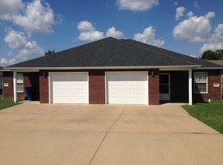 2011 E 25th St, Joplin, MO 64804