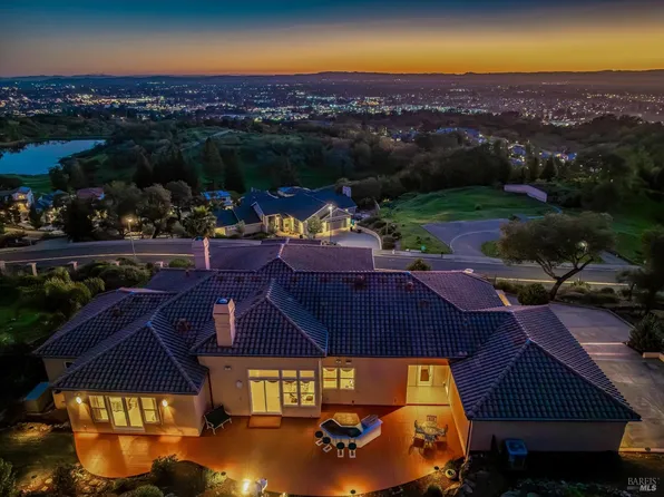 3729 Skyfarm Drive, Santa Rosa, CA 95403