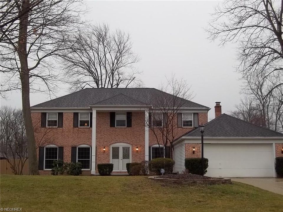 1st image of 16933 N Meadows Cir