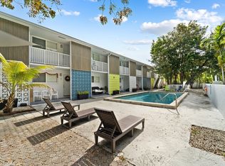 6805 SW 88th St #19, Miami, FL 33143