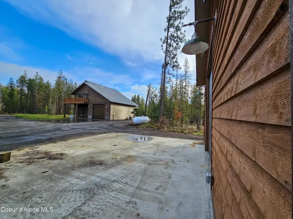 188 Bumpy Way, Blanchard, ID 83804