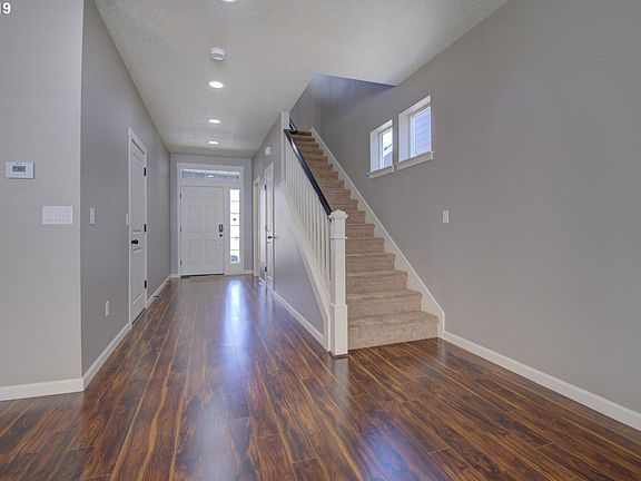 4th image of 14209 NE 104th Cir