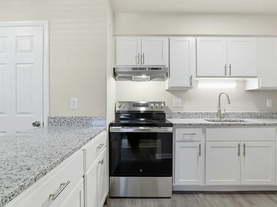 105 E Allen St #Townhouse 10