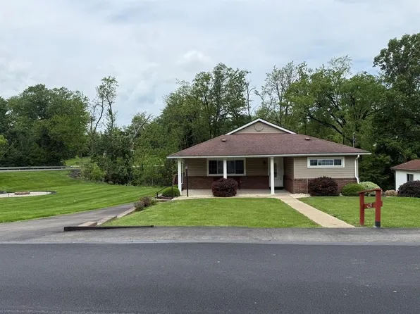 4011 2nd St, Irwin, PA 15642