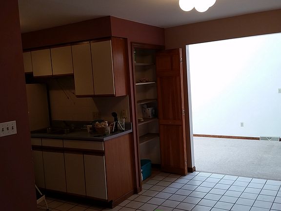 Dining/Kitchen